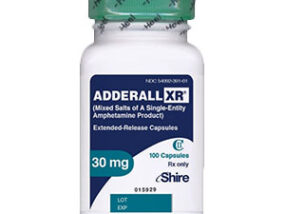 Frasco de Adderall 30 mg, medicamento para TDAH y narcolepsia, venta en Perú