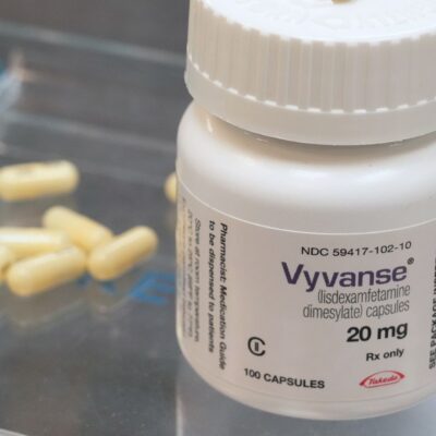 Vyvanse lisdexanfetamina medicamento para TDAH tratamiento déficit de atención